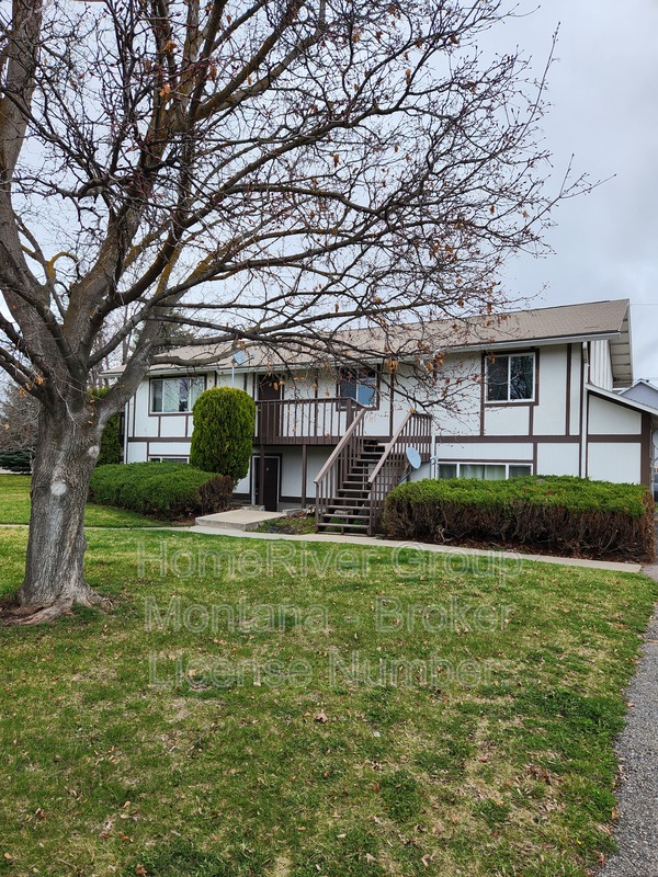 Missoula House: 2111 S 4th St W