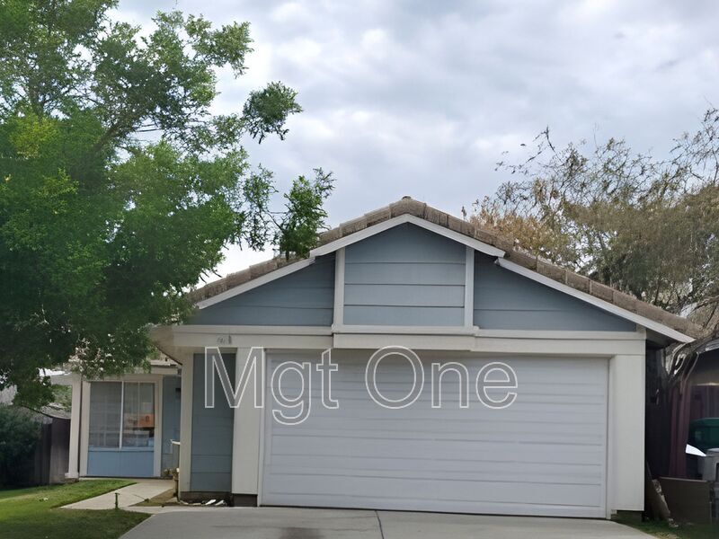 Moreno Valley House: 11071 Miners Trail