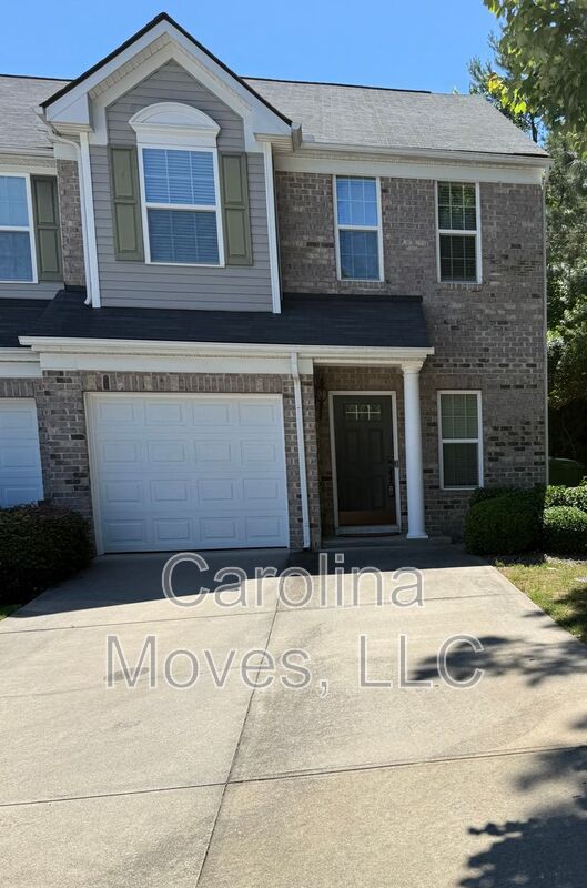 Mauldin House: 479 Woodbark Ct.