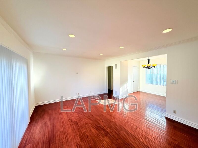 West Hollywood House: 8130 Norton Ave.