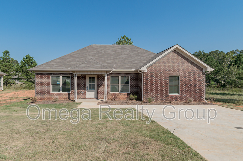 Lincoln House: 39 Hadley Ct