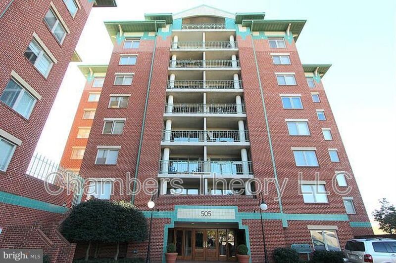 Alexandria Condo: 505 E Braddock Rd
