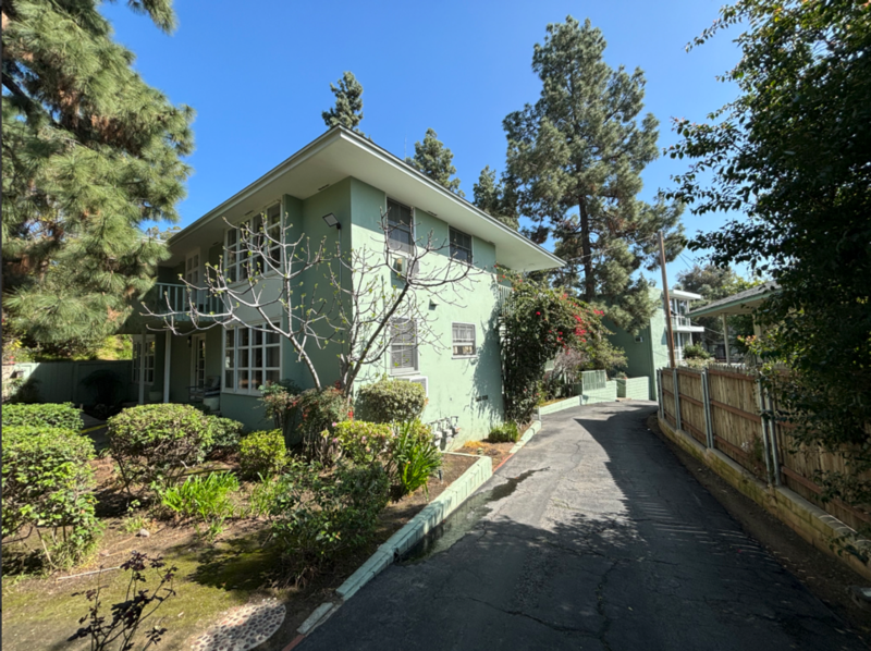 South Pasadena House: 1625 Raymond Hill Rd