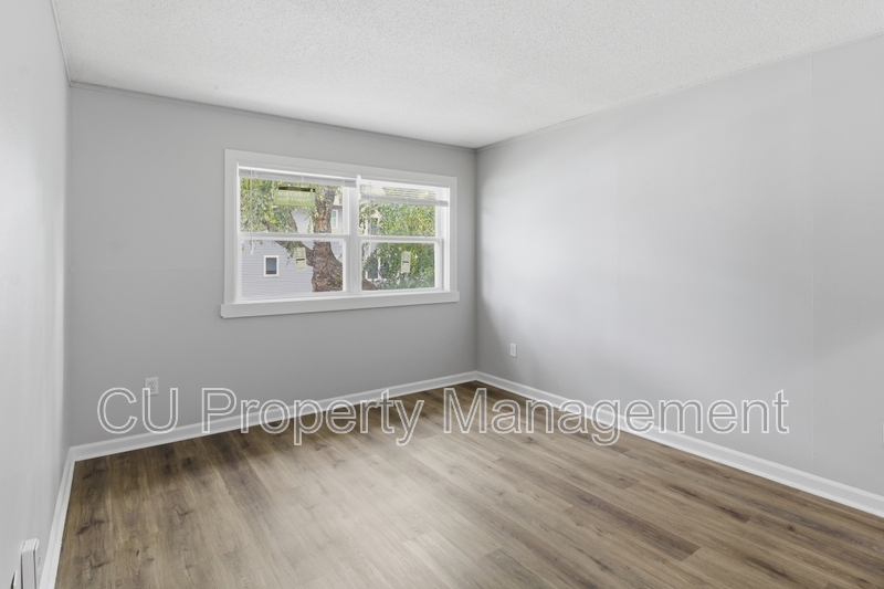 Urbana Condo: 1605 N Willow Rd - Apt 111