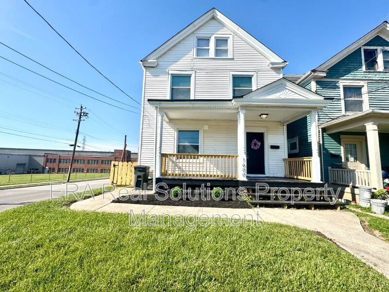 Cincinnati House: 1600 Brewster Avenue