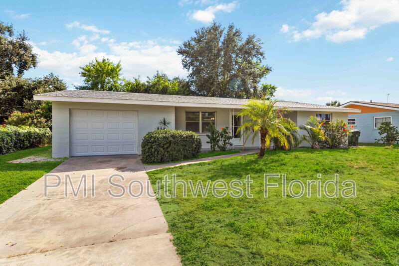 Sarasota House: 3124 Savage Rd