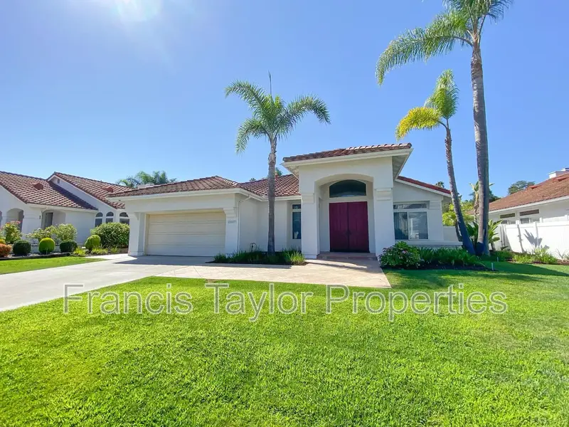 Oceanside House: 4987 Lassen Drive