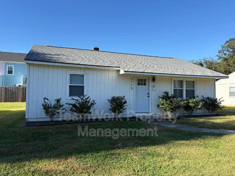 N. Charleston House: 3119 Azalea Dr