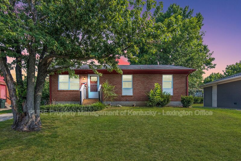 Lexington House: 1462 Stephen Foster Drive