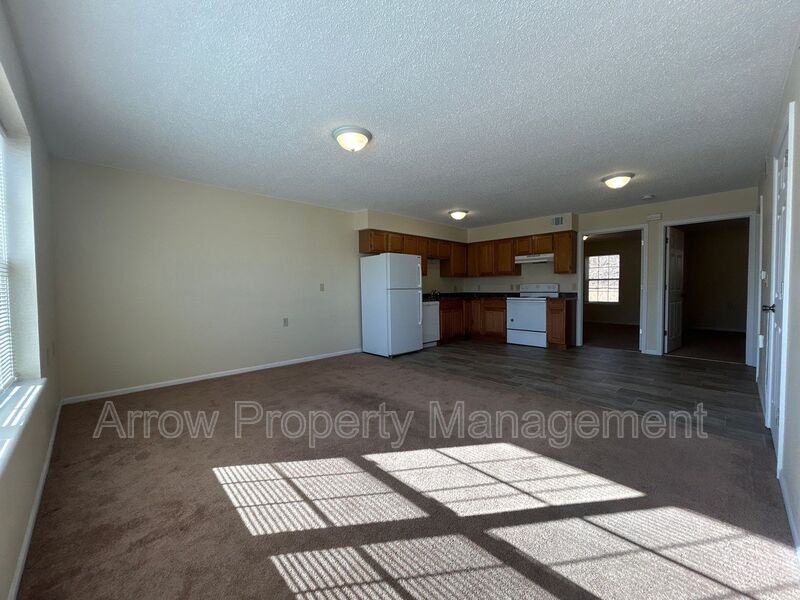 Wamego House: 1015 W 14-1