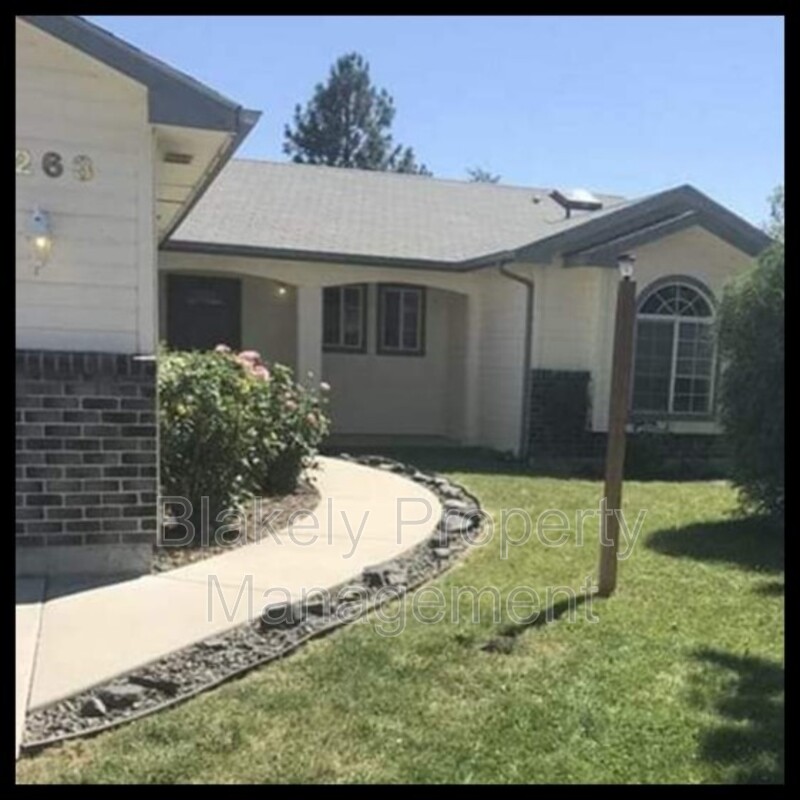 Meridian House: 2263 East Clarene Street