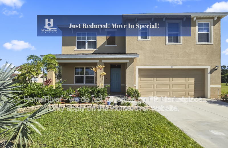 Palm Bay House: 401 Guinevere Dr