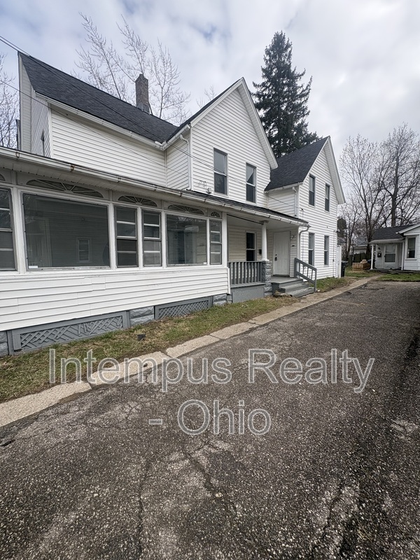 Cleveland House: 7315 Guthrie Ave