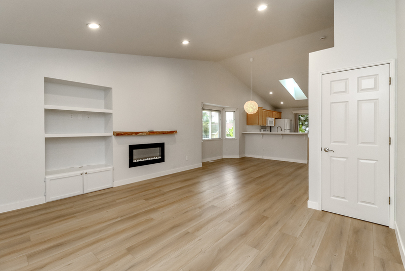 Bonney Lake House: 7201 205th Ave E