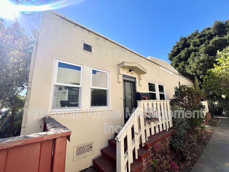 Berkeley House: 1940 California St