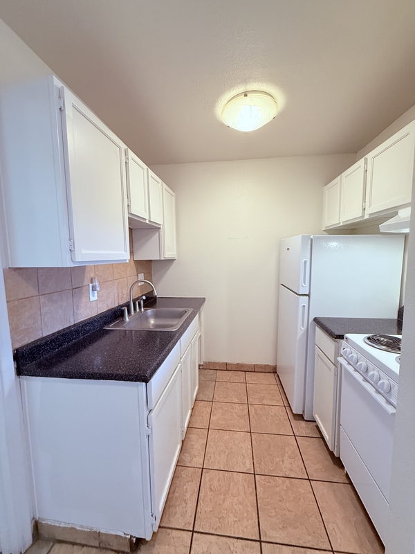 Tucson Condo: 219 West Fort Lowell Road #116