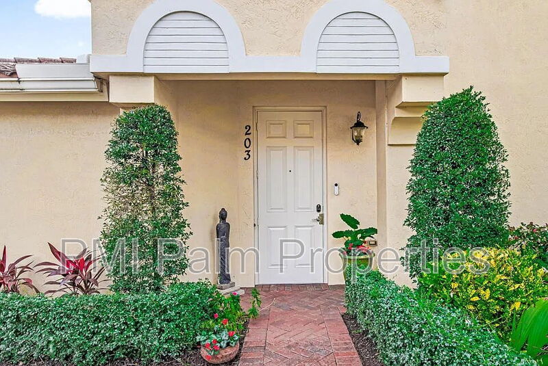 West Palm Beach Condo: 9773 Bowline Dr