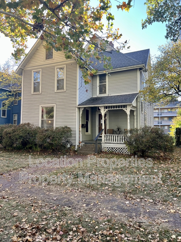 Lawrence Condo: 1305 Vermont Street - 3