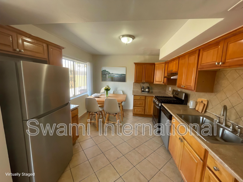 Los Angeles Condo: 7716 S. Figueroa St.