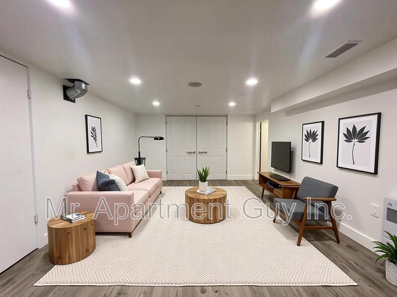 Hamilton Condo: 679 Limeridge Rd E