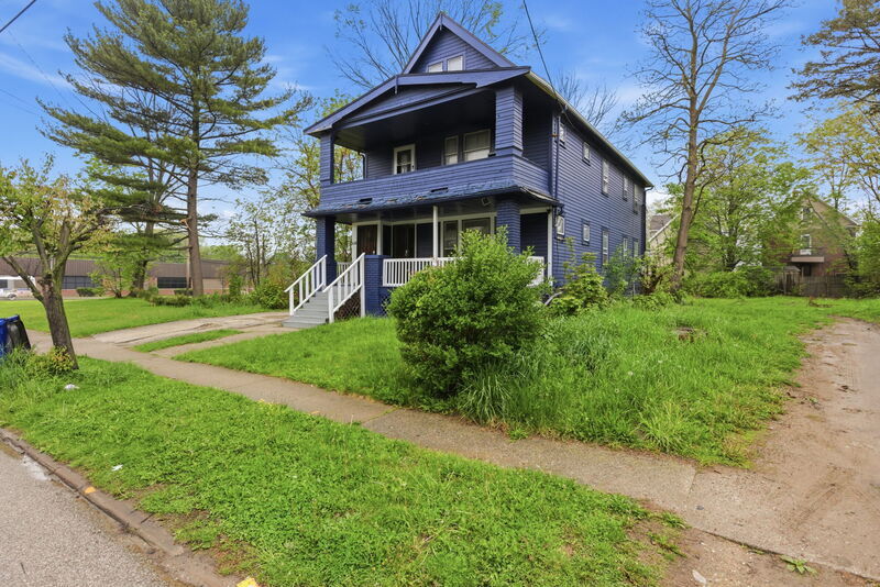 Cleveland Condo: 11617 Forest Ave