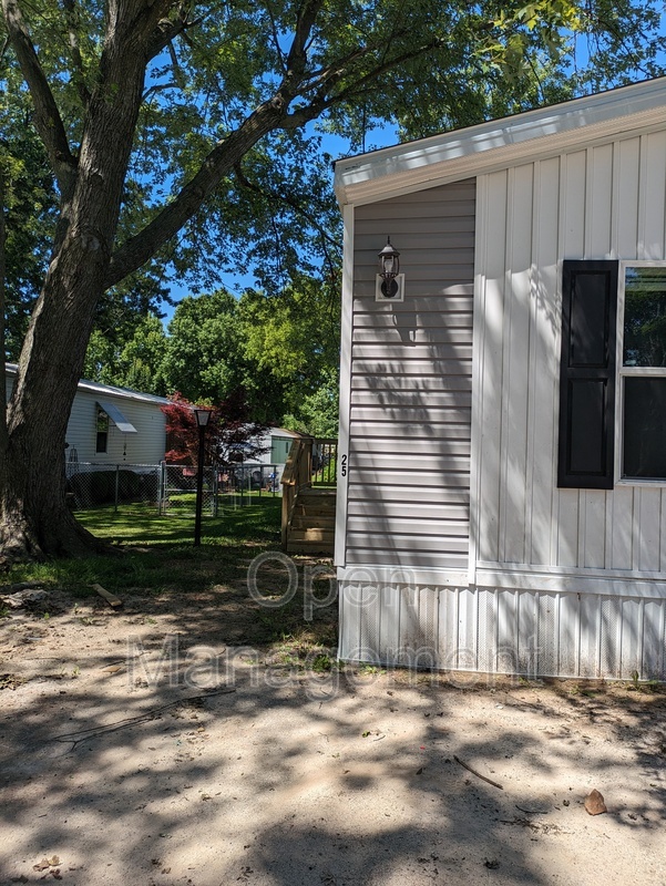 Springfield House: 4950 West Farm Road 156