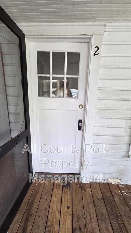 Lakeland Condo: 918 E. Lime St. Unit#2