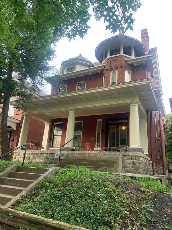 Louisville Condo: 1236 Cherokee Road