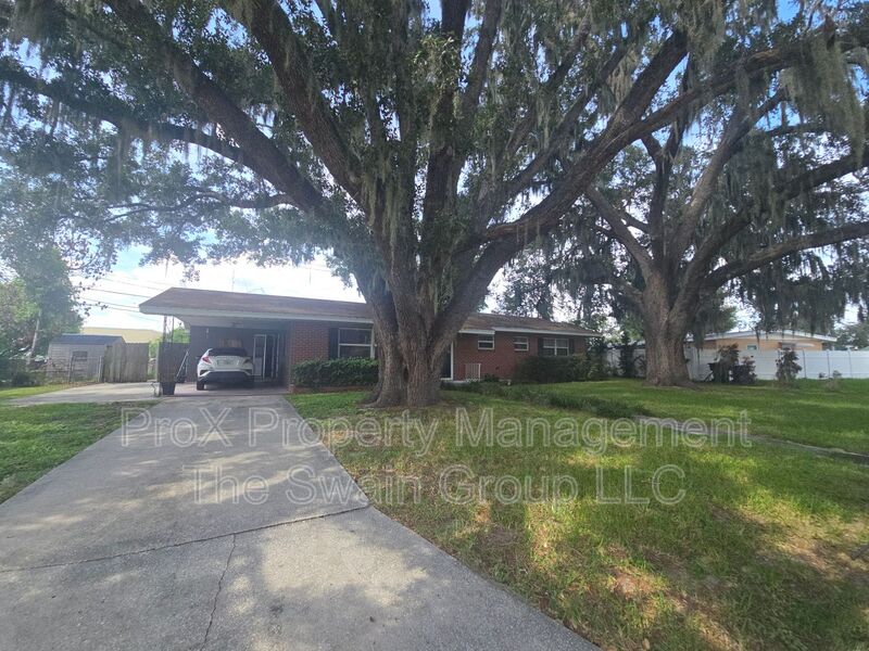Lakeland House: 1707 Staunton Ave