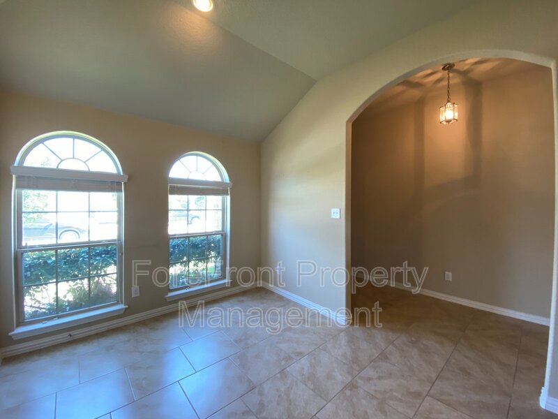 1911 Kalli Jo Ln New Braunfels TX 78130 - Photo 3