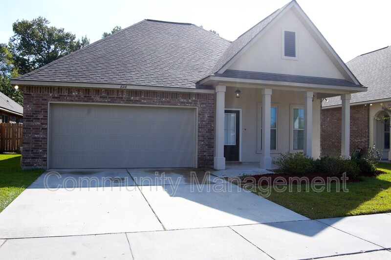 Baton Rouge House: 828 Northbrook Dr