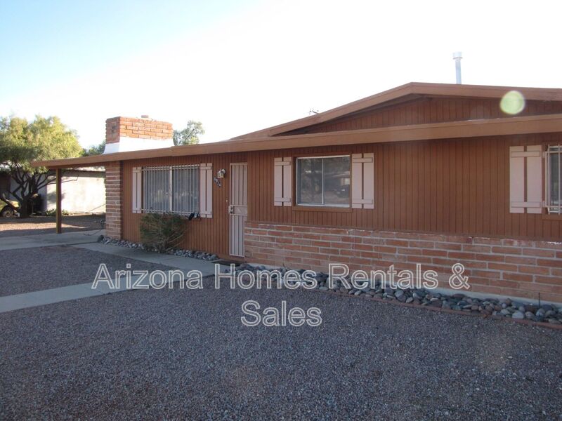 Tucson House: 6924 E Elbow Bay Drive
