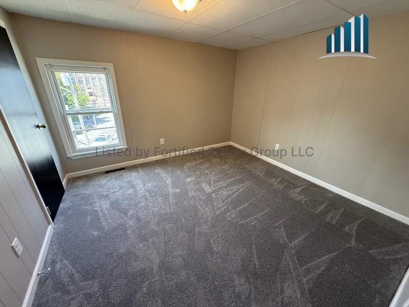 Fall River Condo: 85 Massasoit St