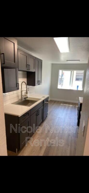 Fortuna Condo: 3153 Smith Ln