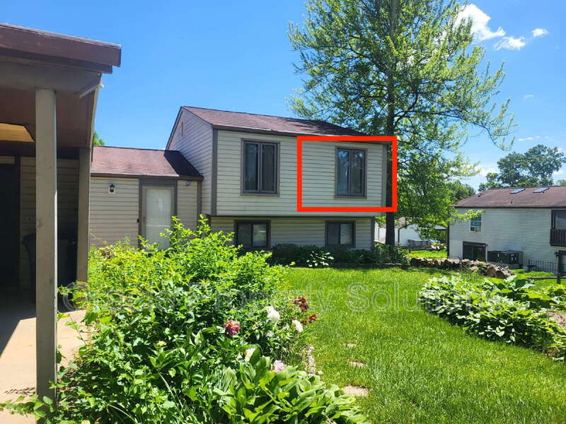 Columbia House: 6634 Dovecote Drive