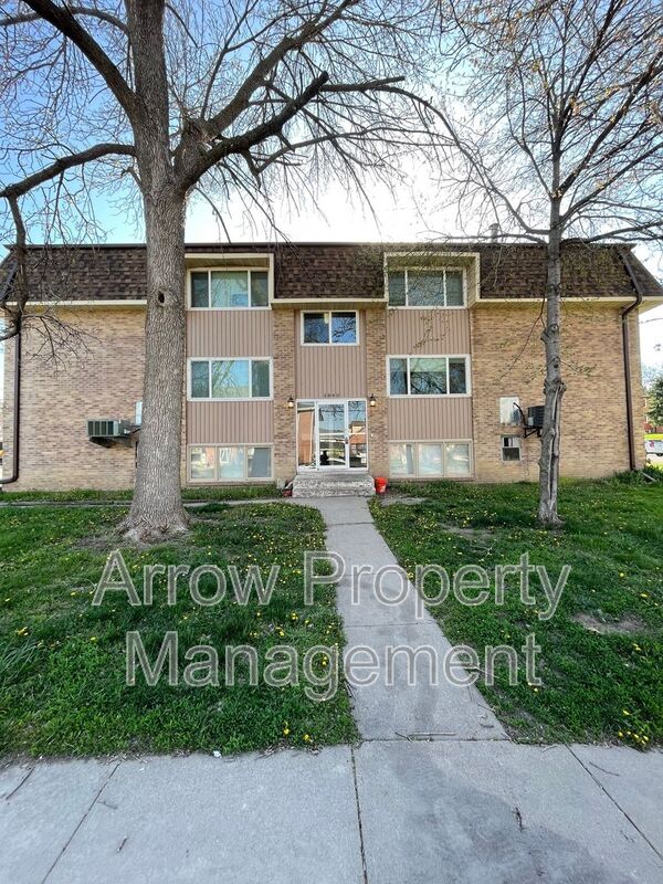 Lincoln Condo: 3840 South 46th Street-1