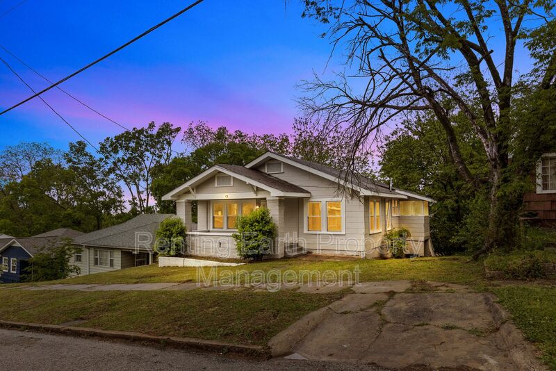 Birmingham House: 1724 30th Street Ensley