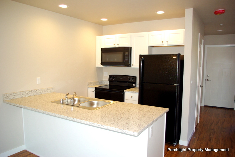 Lynden Condo: 2005 Aaron Drive - 204