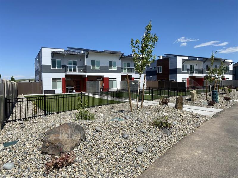 Pullman House: 1314 NW Terre View Dr