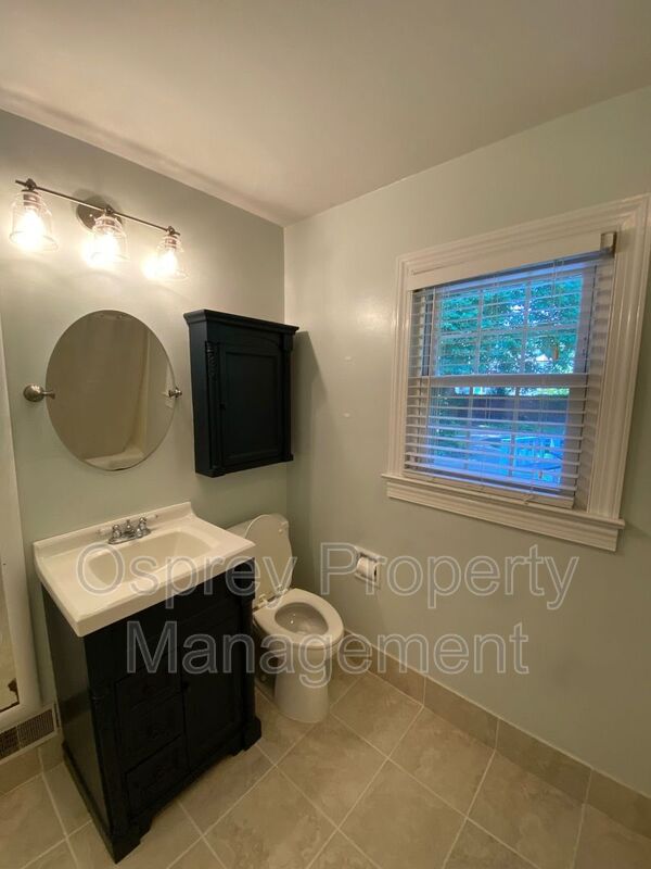 Spacious 4-Bedroom Home with Pool! "ASK ABOUT OUR ZERO-DEPOSIT OPTION" - Photo 18