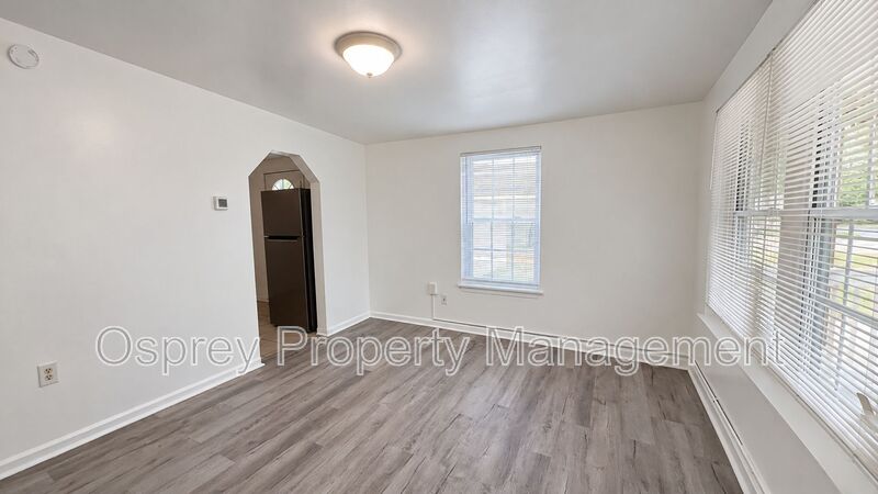 Charming 2-Bedroom, 1-Bath Duplex in the Heart of Virginia Beach! - Photo 6