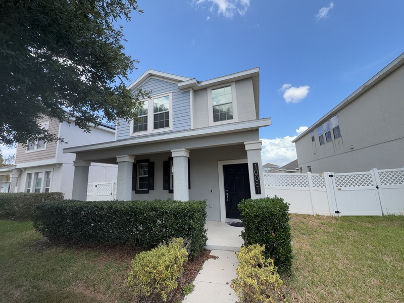 Winter Garden House: 10061 Bedtime Story Dr