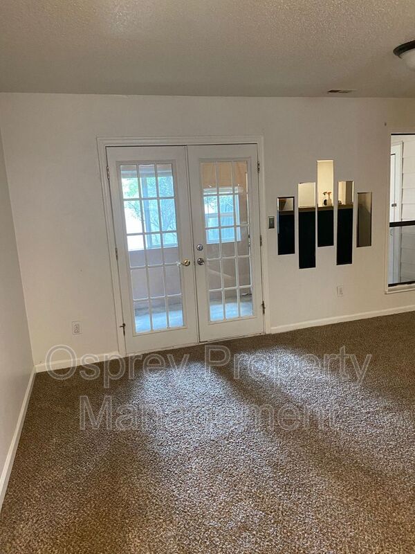 3 Bedroom Townhome - Photo 6