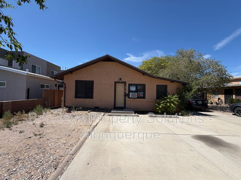Albuquerque Condo: 313 Cornell Drive SE
