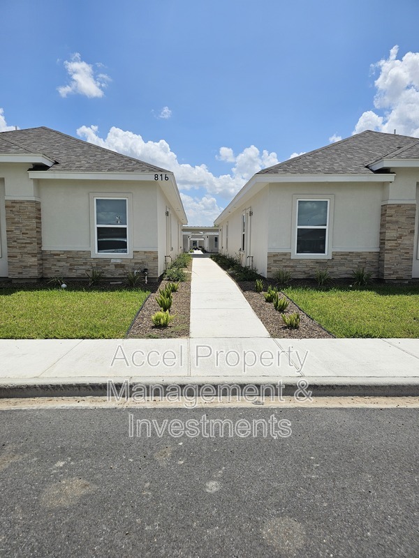 Edinburg Condo: 816 N. Abbey Ave.