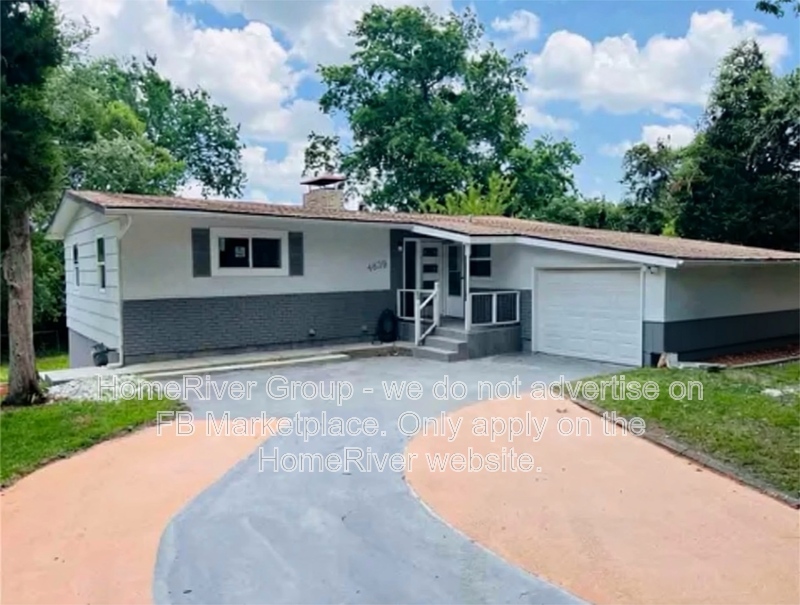 Kansas City House: 4639 N Holmes St