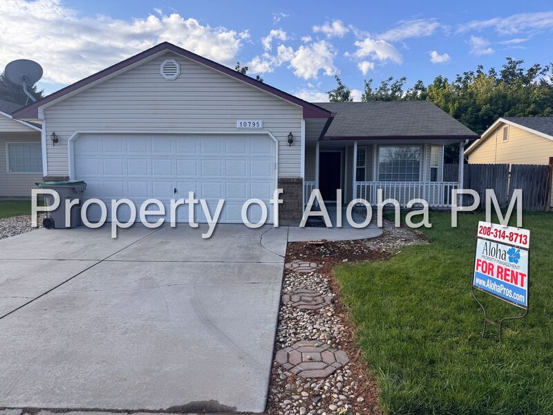 Boise House: 10795 W. Susan St.