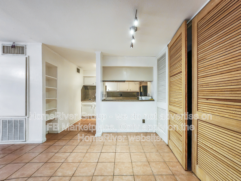 Houston Condo: 3131 Cummins St