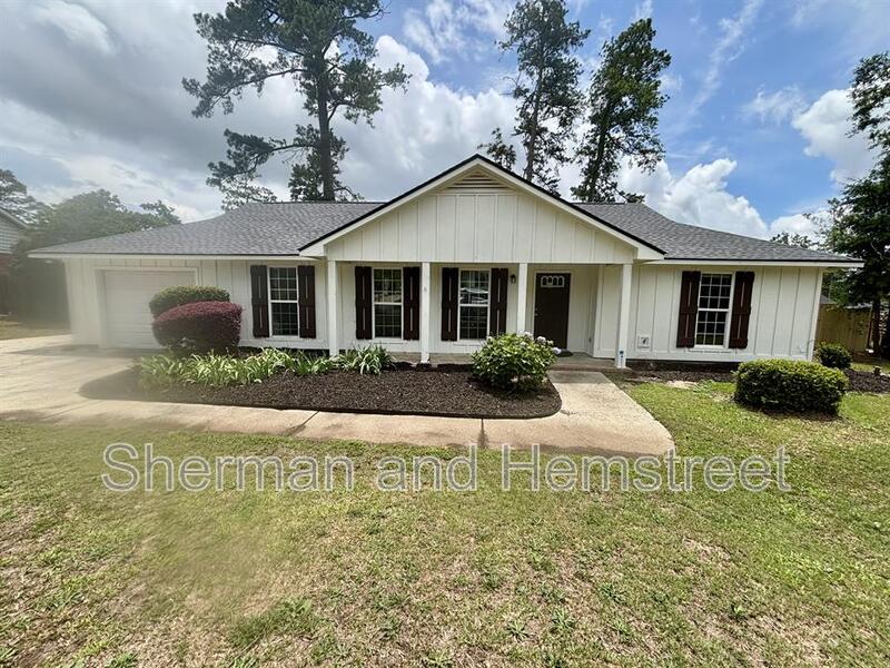 Martinez House: 636 Bridgton Drive