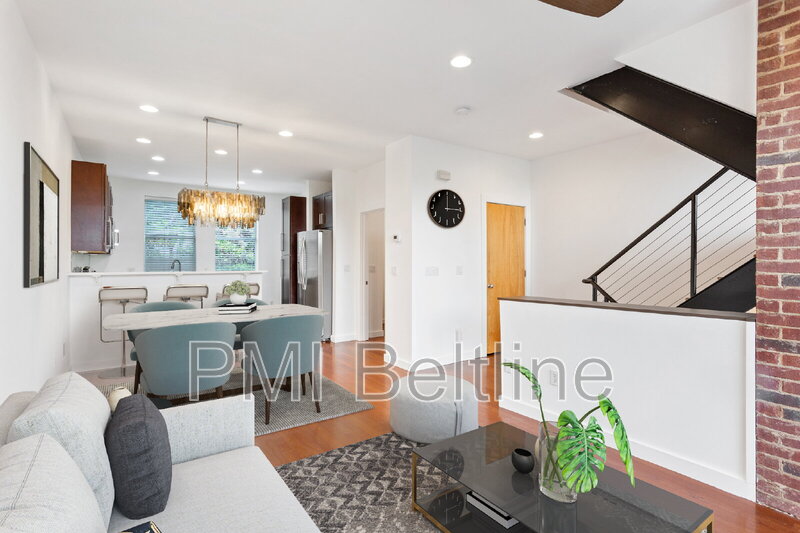 Atlanta Townhome: 988 Dekalb Ave NE